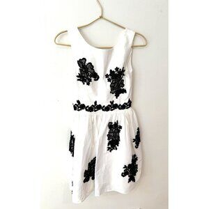 Flavio Castellani Embroidered White Fit & Flare Dress Size 40